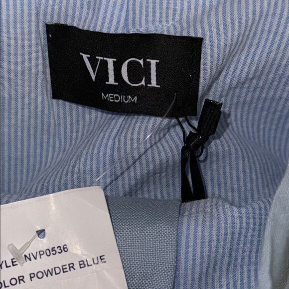 Blue High Waist Shorts with Flowy Silhouette - Picture 3 of 10